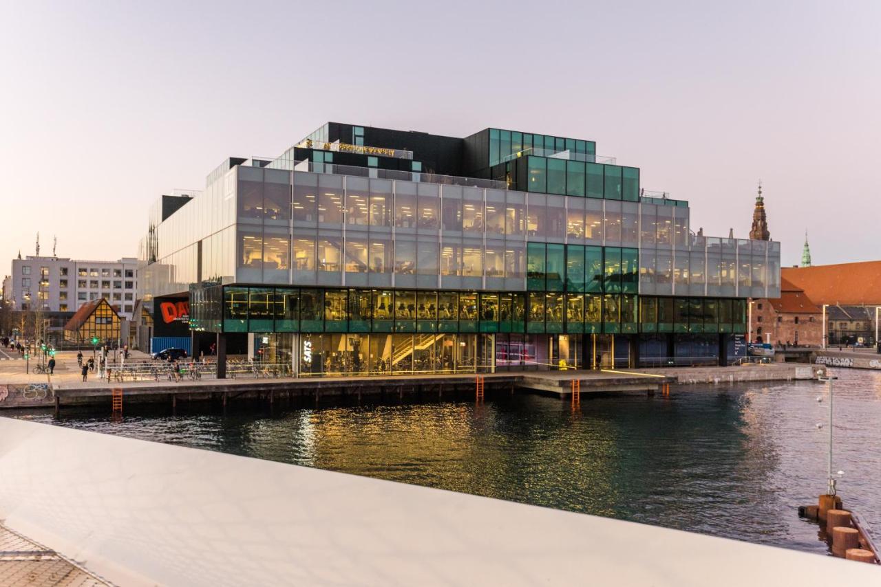 Luxury Harbourfront Penthouse With Private Rooftop Copenaghen