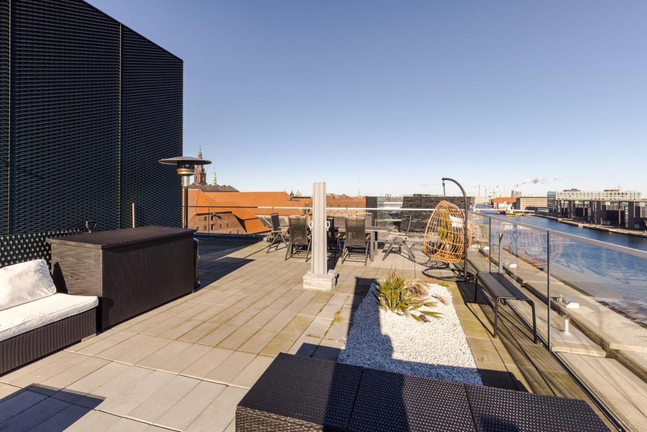 Luxury Harbourfront Penthouse With Private Rooftop Appartamento